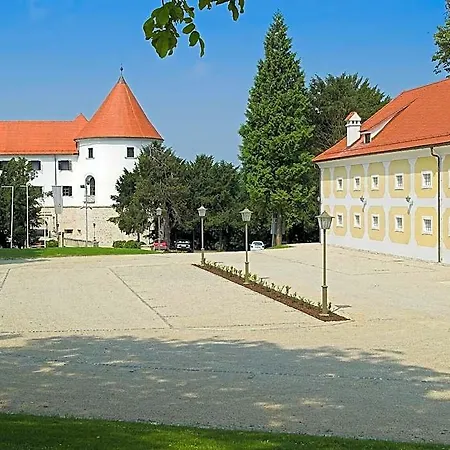 Mokrice Castle Estate 4*